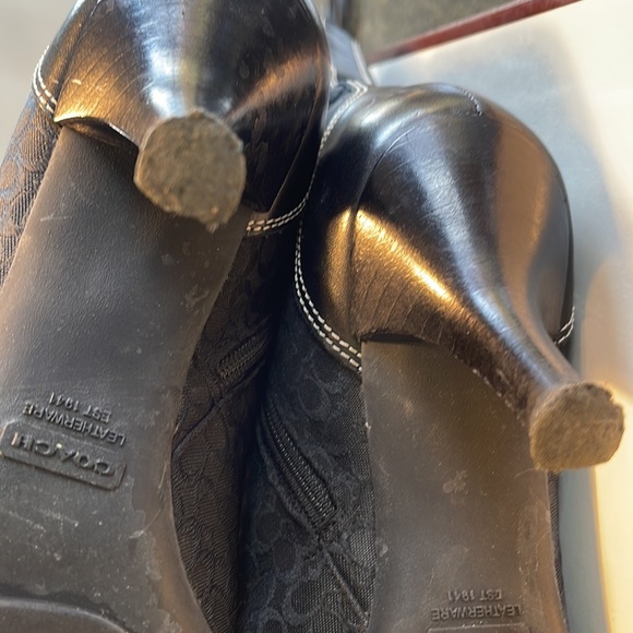 COACH "C"  LOGO WOMEN BOOTIES Size 7 1/2 - Picture 11 of 12